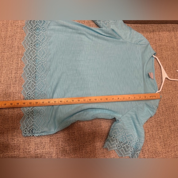 Chicos Short Sleeve Turquoise Tee Lace Trim Sleeve Hem Sz 1 (M) - Picture 10 of 10